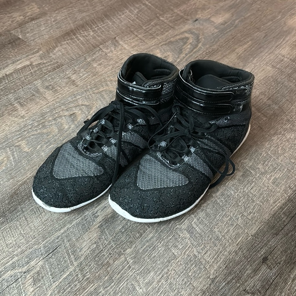 Black Nfinity Titans